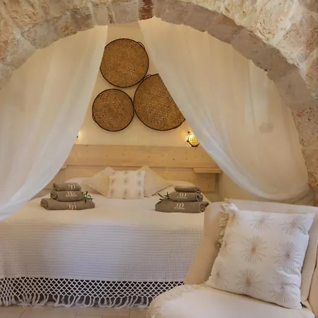 Feriehus Td Dimora Di Genna Trullo With Lush Garden Pool Castellana Grotte